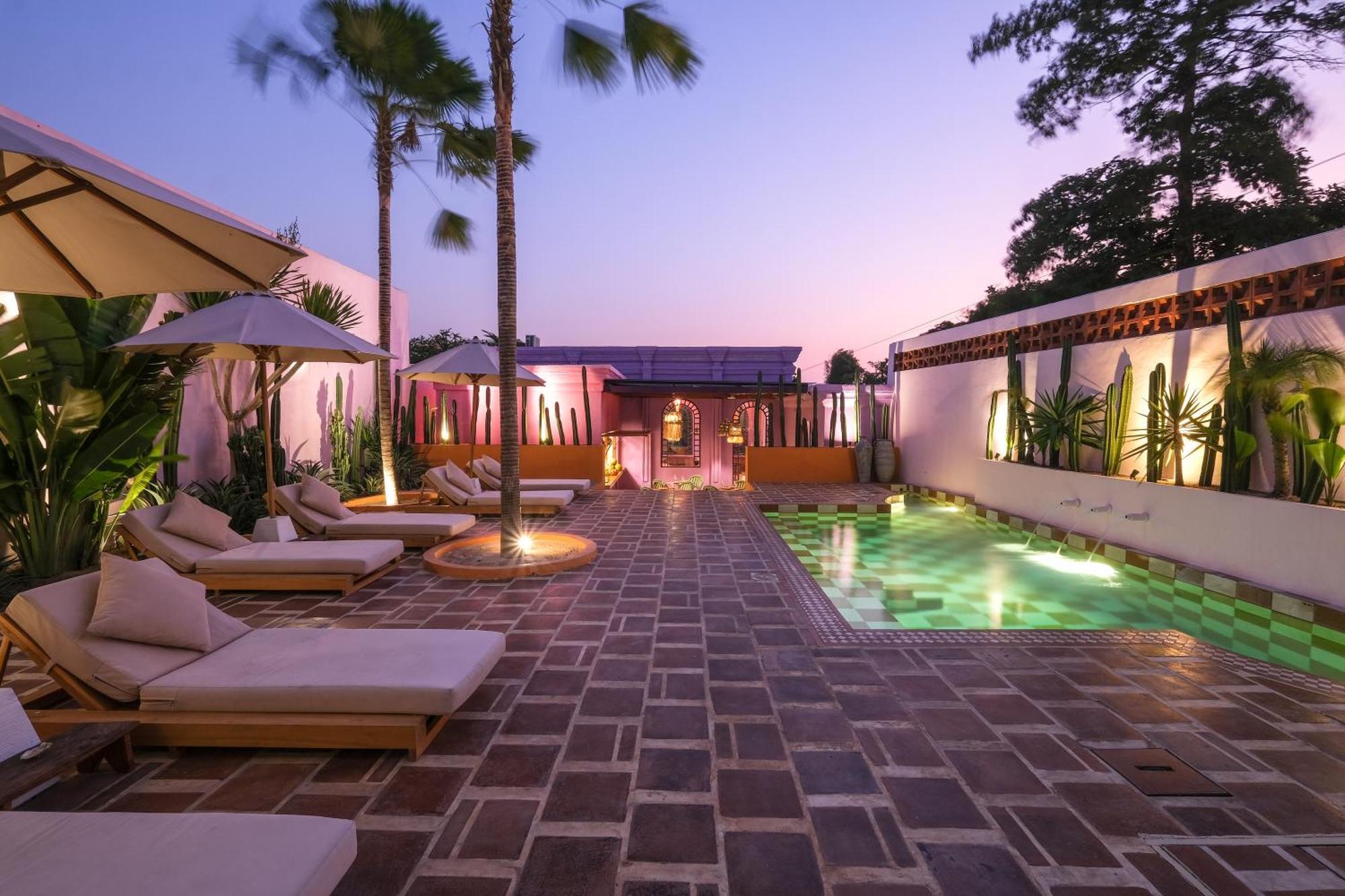El Barrio Boutique Hotel & Bar Canggu Εξωτερικό φωτογραφία